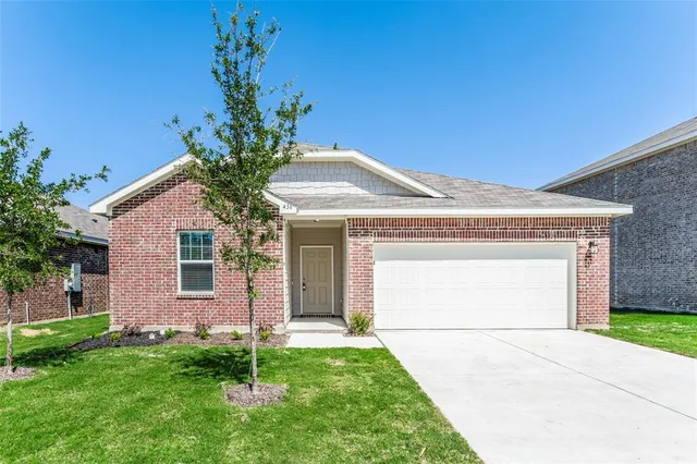 $2,050 | 436 Canoe Way, Crowley, TX 76036