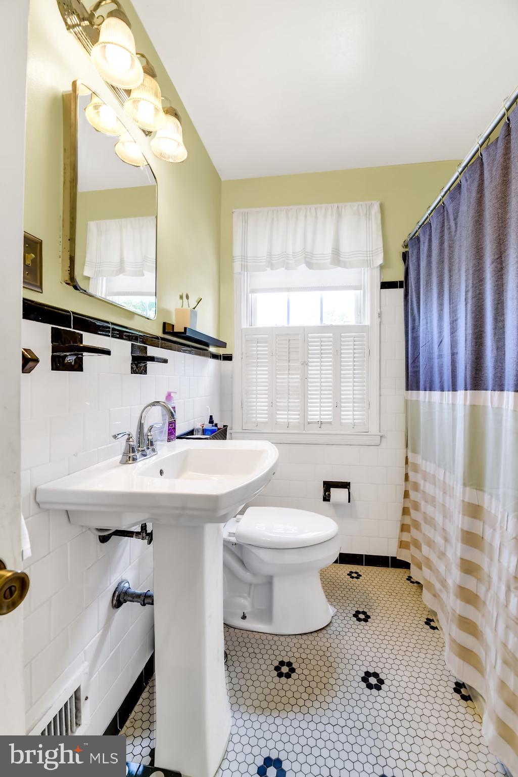 8129 Glen Gary Road Towson, MD 21286 - Photo 21 of 31 Gallery Image 21