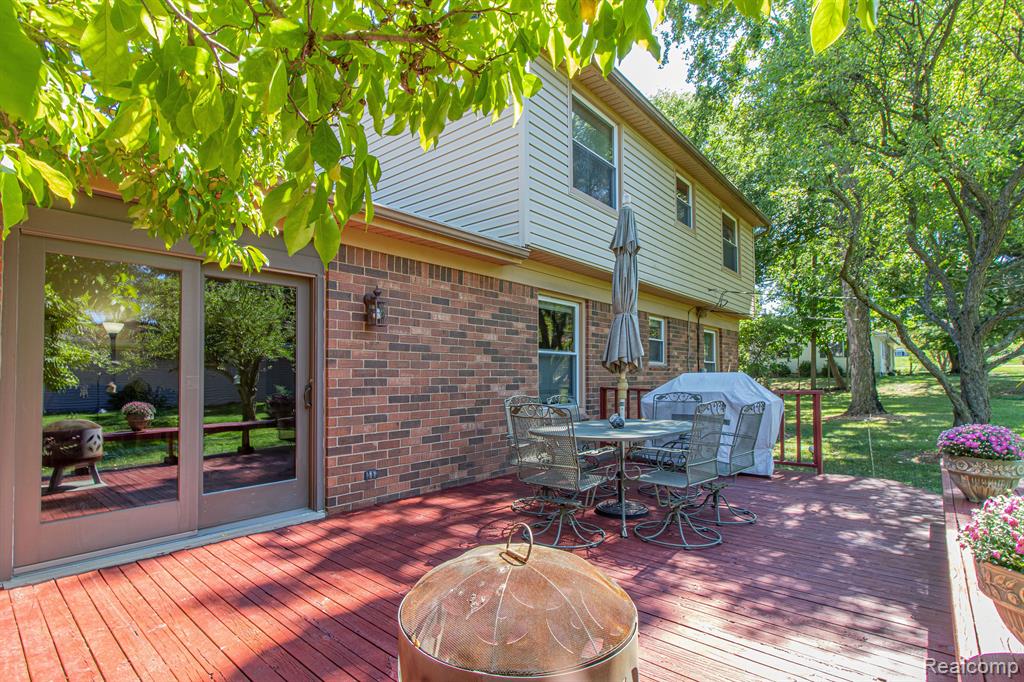 1243 Shenandoah Drive Rochester Hills, MI 48306 - Photo 6 of 40