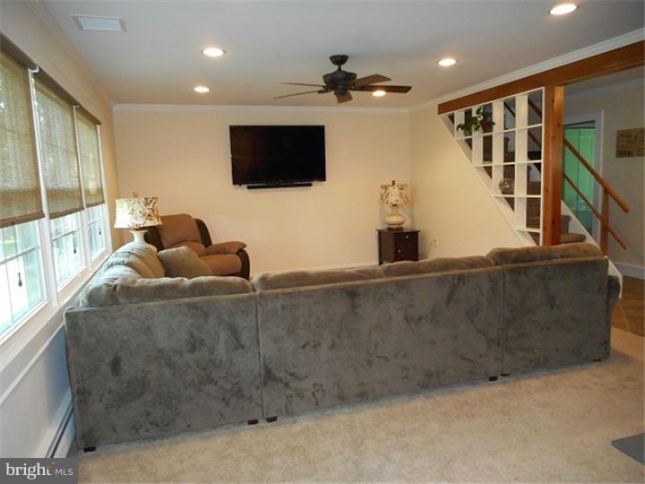 14 Scarlet Oak Road Levittown, PA 19056 - Photo 4 of 17 Living Room