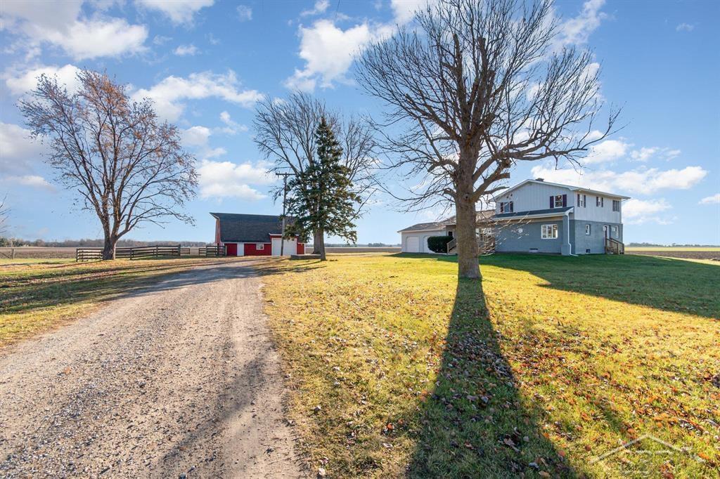 4079 South Eight Mile Road Auburn, MI 48611 - Photo 1 of 32 50195053-6bbe88a3-541f-4a82-b51f-c68816e5779a.JPG