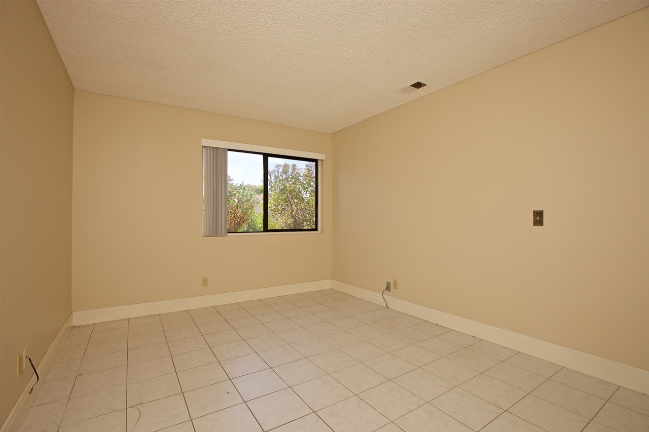 852 Willow Tree Lane Fallbrook, CA 92028 - Photo 12 of 22 Gallery Image 12