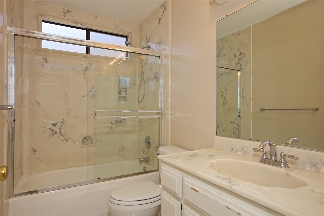 852 Willow Tree Lane Fallbrook, CA 92028 - Photo 19 of 22 Gallery Image 19