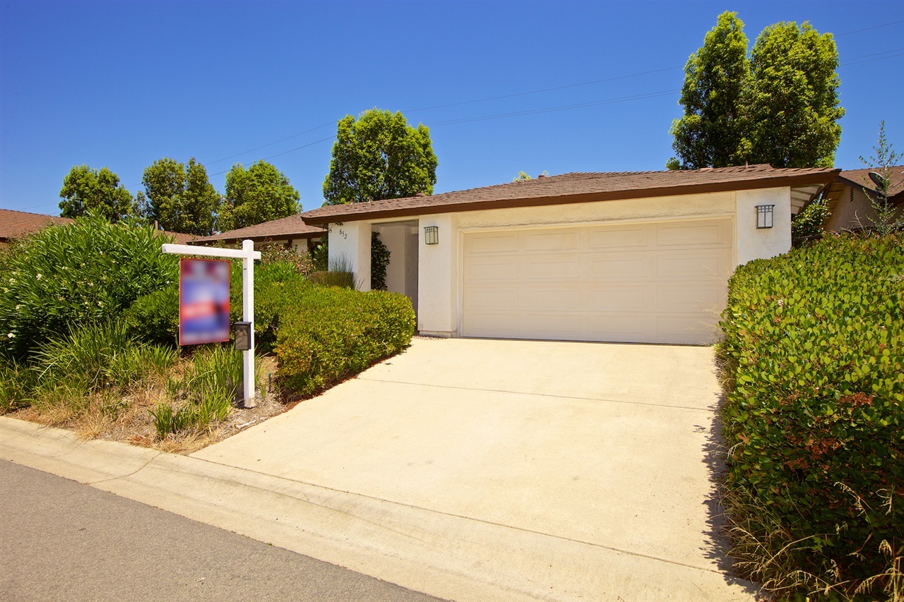 852 Willow Tree Lane Fallbrook, CA 92028 - Photo 4 of 22 Gallery Image 4