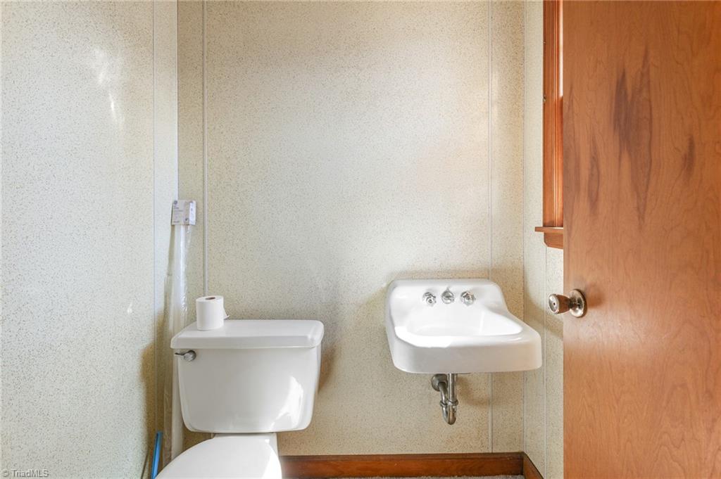 607 West Lebanon Road Mebane, NC 27302 - Photo 24 of 31