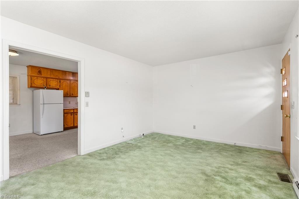 607 West Lebanon Road Mebane, NC 27302 - Photo 6 of 31