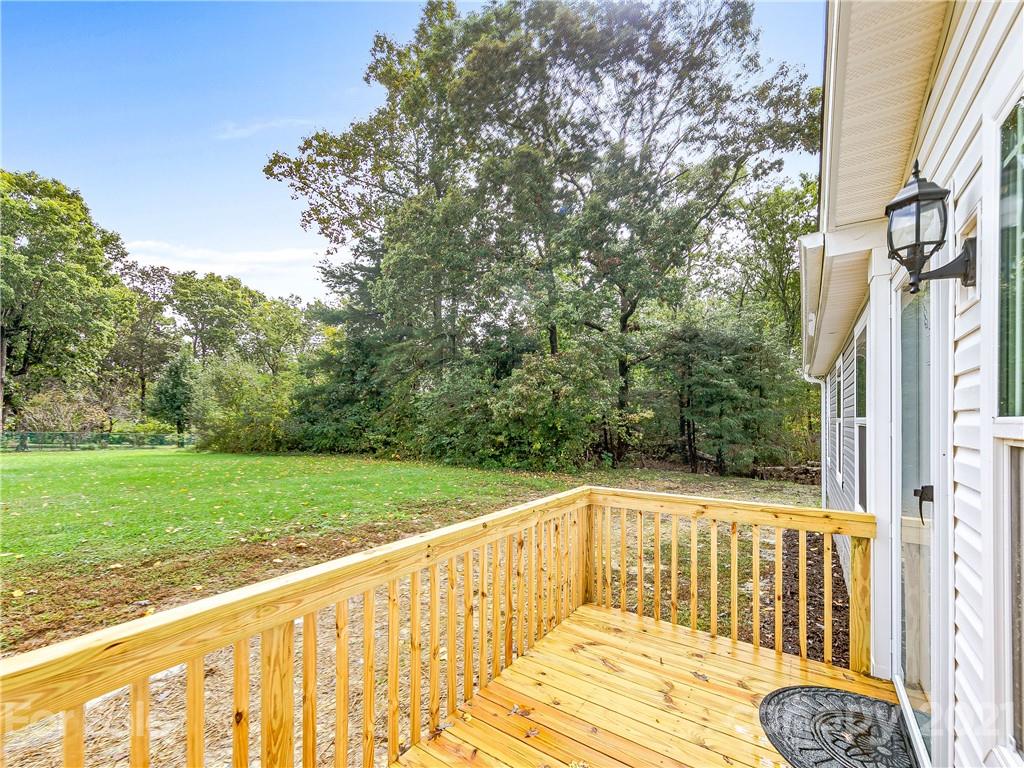 14 Souther Road Fletcher, NC 28732 - Photo 2 of 25 a view of balcony with yard