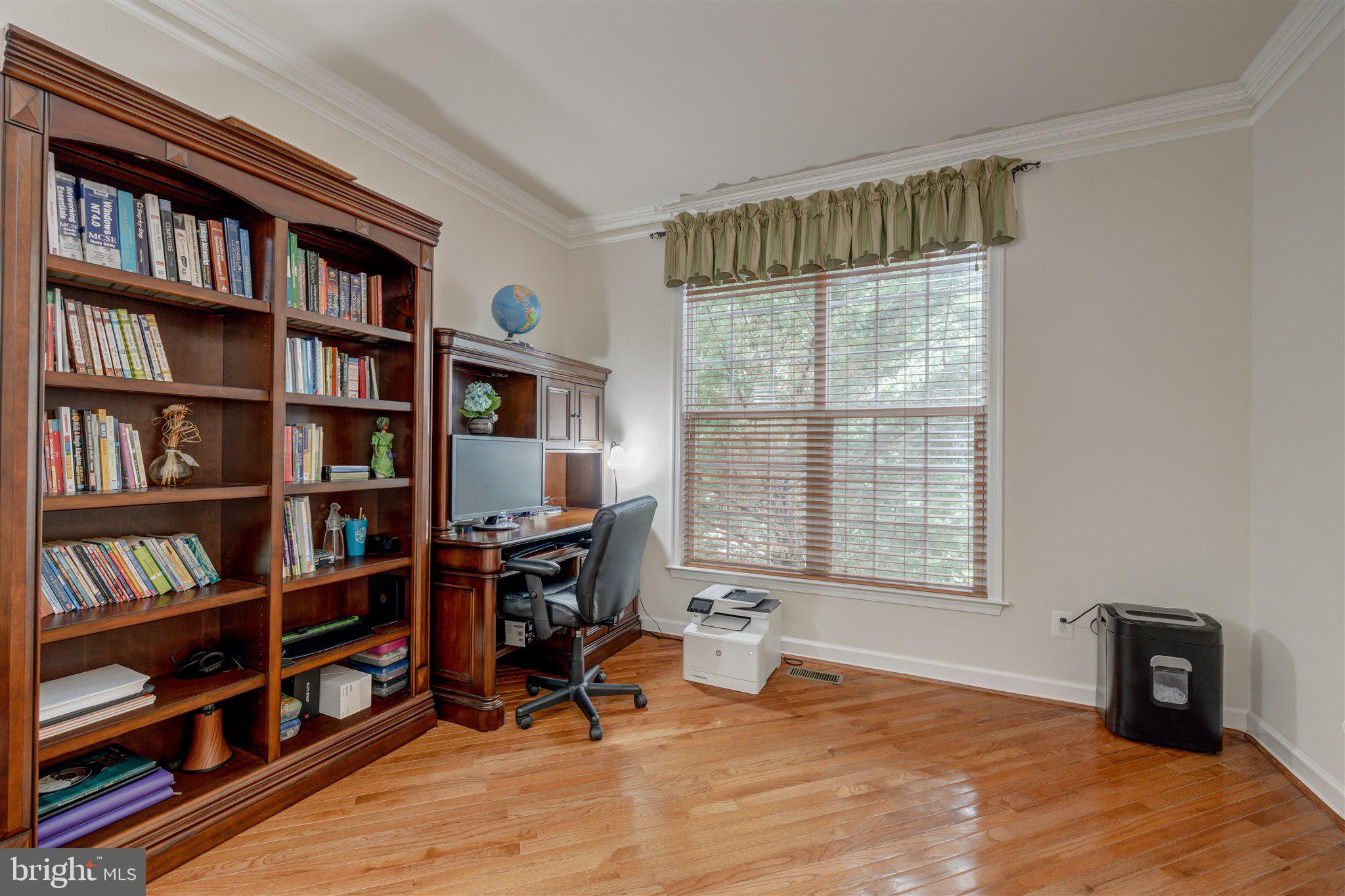 8308 Accotink Road Lorton, VA 22079 - Photo 11 of 59 Main Level Office/Study or 5th Bedroom