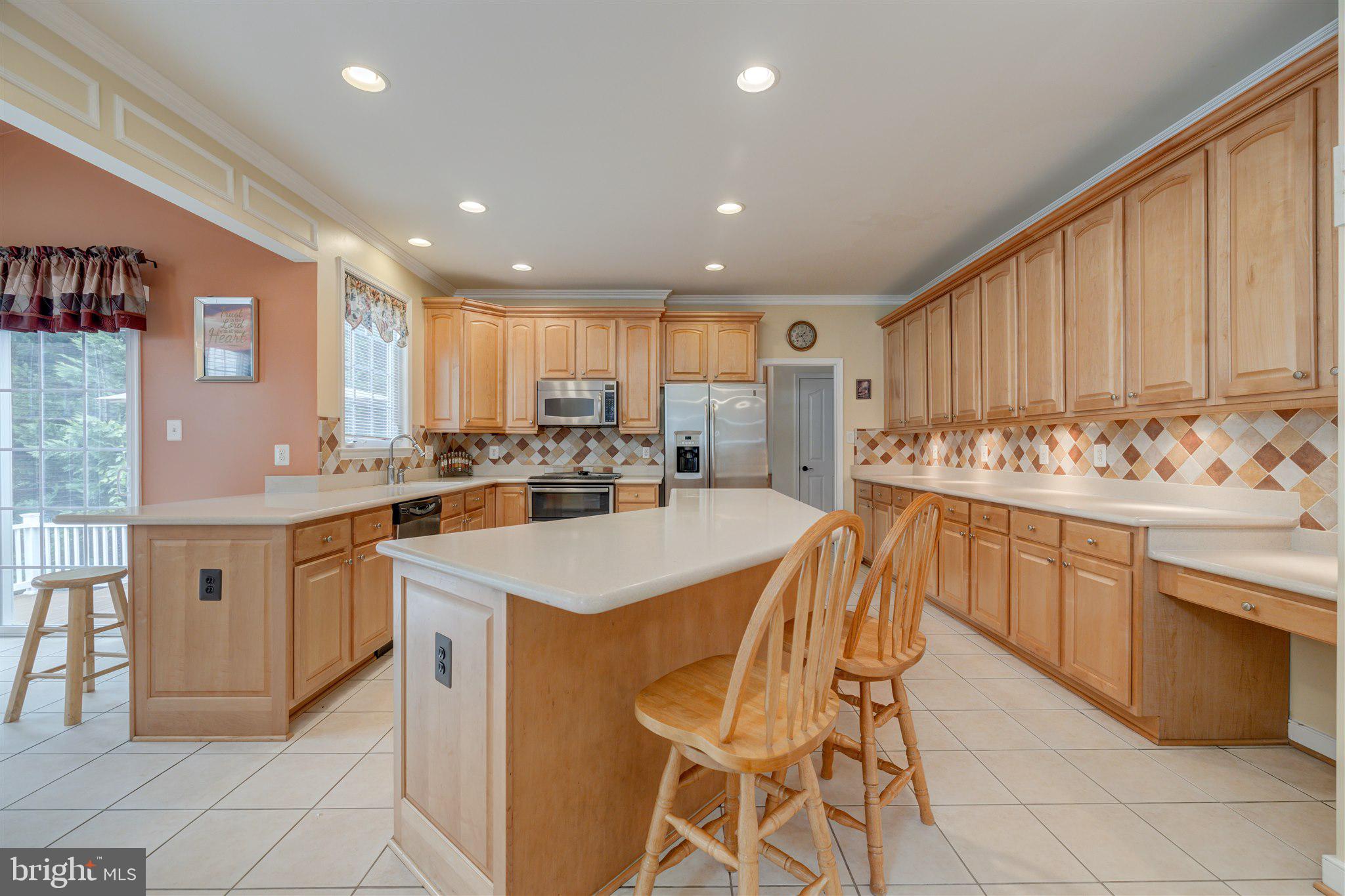 8308 Accotink Road Lorton, VA 22079 - Photo 26 of 59 Kitchen