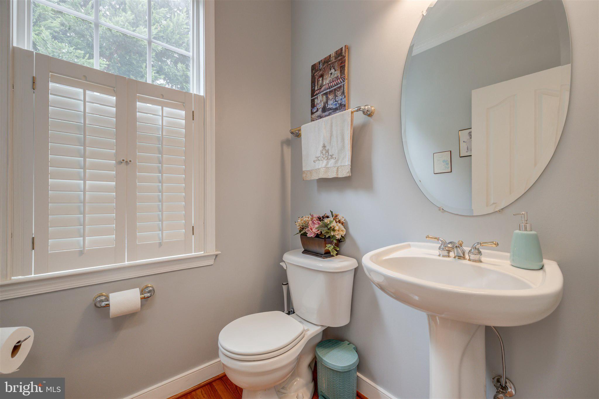 8308 Accotink Road Lorton, VA 22079 - Photo 10 of 59 Powder Room