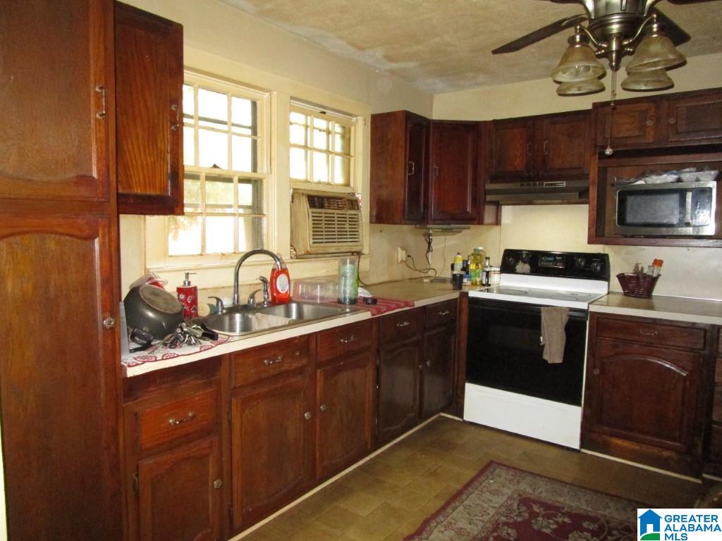 433 Elm Street Southwest Bessemer, AL 35022 - Photo 8 of 16