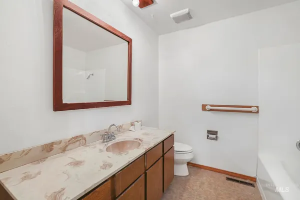 $549,900 | 2755 South 900 East, Hagerman, ID 83332