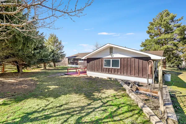 $549,900 | 2755 South 900 East, Hagerman, ID 83332