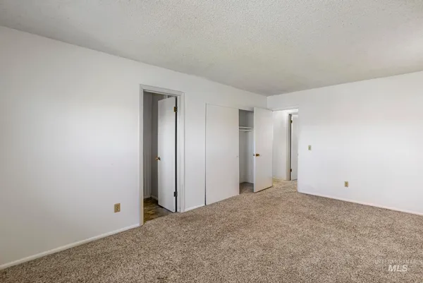 $549,900 | 2755 South 900 East, Hagerman, ID 83332