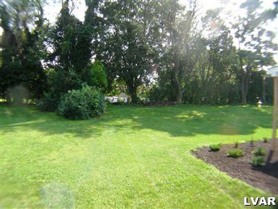 2027 Hilltop Road Bethlehem, PA 18015 - Photo 3 of 15 Gallery Image 3