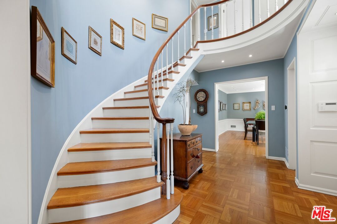 10339 Glenbarr Avenue Los Angeles, CA 90064 - Photo 10 of 22