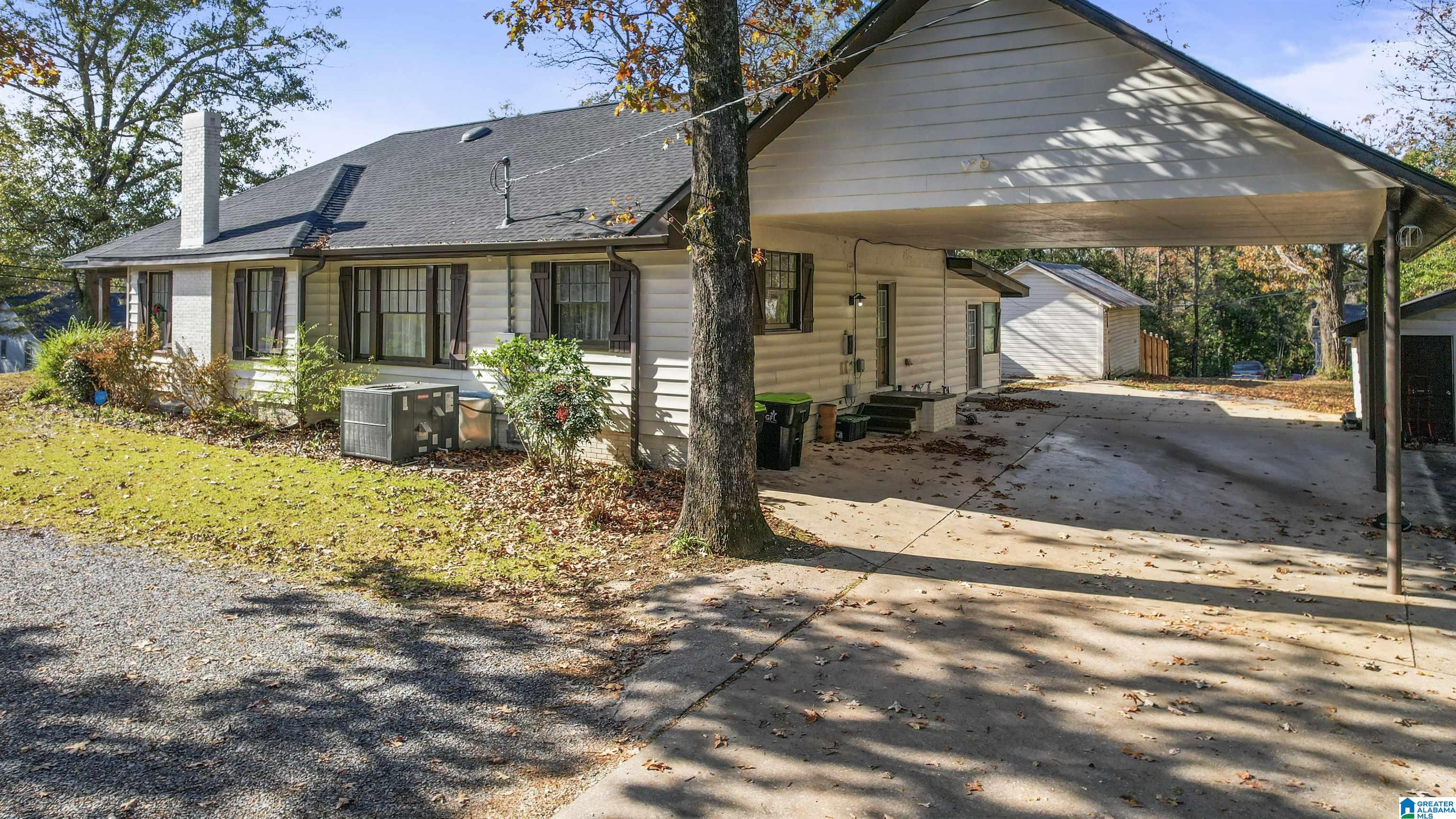 418 West Walnut Street Sylacauga, AL 35150 - Photo 7 of 43
