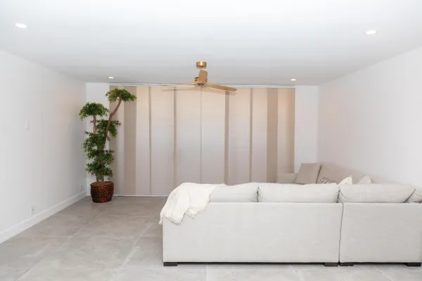 $2,050 | 1400 East Palm Canyon Drive, Unit 217, Palm Springs, CA 92264