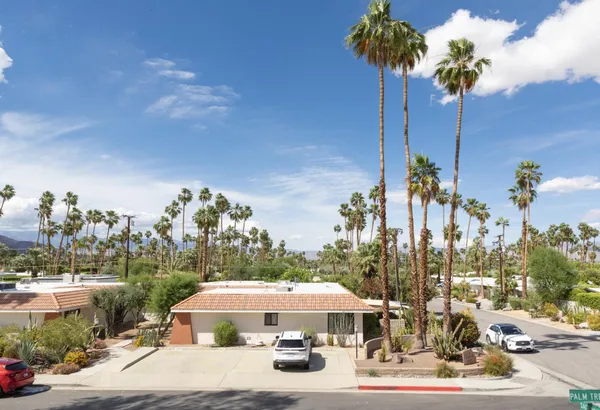 $2,050 | 1400 East Palm Canyon Drive, Unit 217, Palm Springs, CA 92264