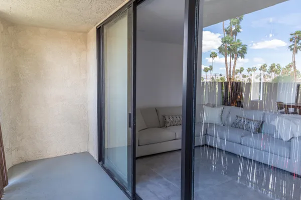 $2,050 | 1400 East Palm Canyon Drive, Unit 217, Palm Springs, CA 92264