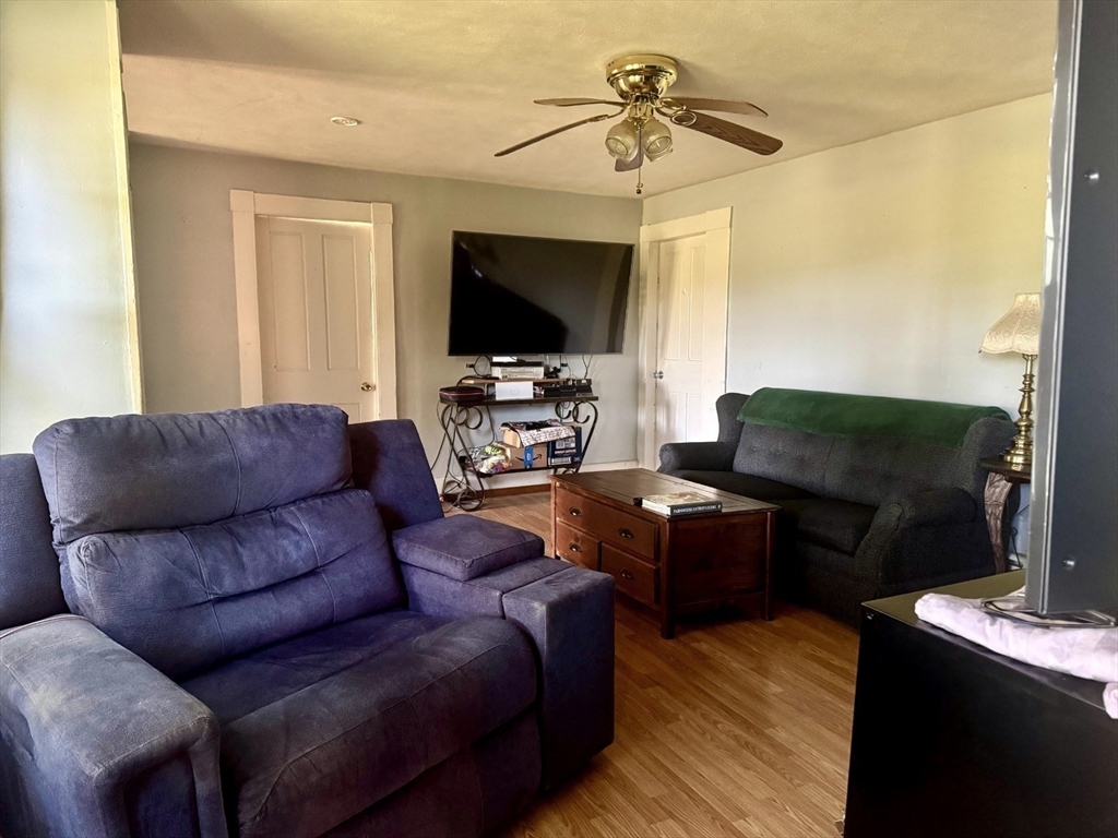 233 Ragged Hill Road West Brookfield, MA 01585 - Photo 20 of 28