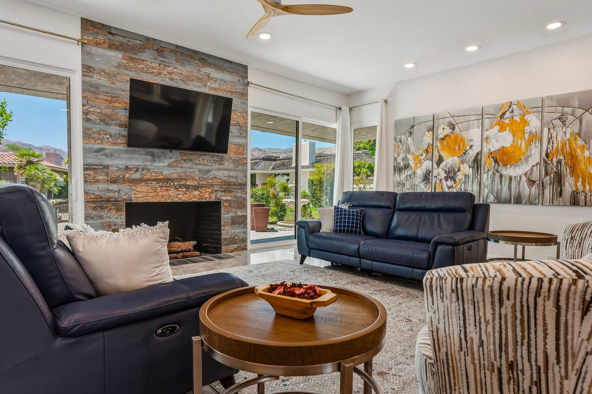 1 Temple Court Rancho Mirage, CA 92270 - Photo 13 of 50 Living Room