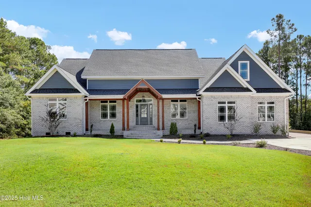 $1,225,000 | 406 Compass Point, Hampstead, NC 28443