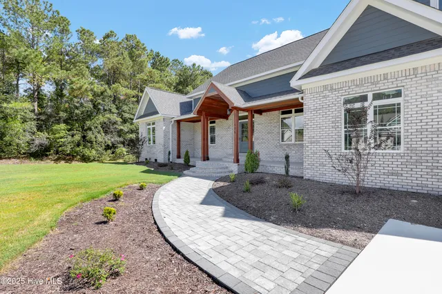 $1,225,000 | 406 Compass Point, Hampstead, NC 28443