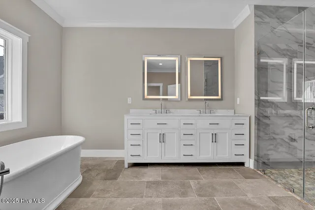 $1,225,000 | 406 Compass Point, Hampstead, NC 28443