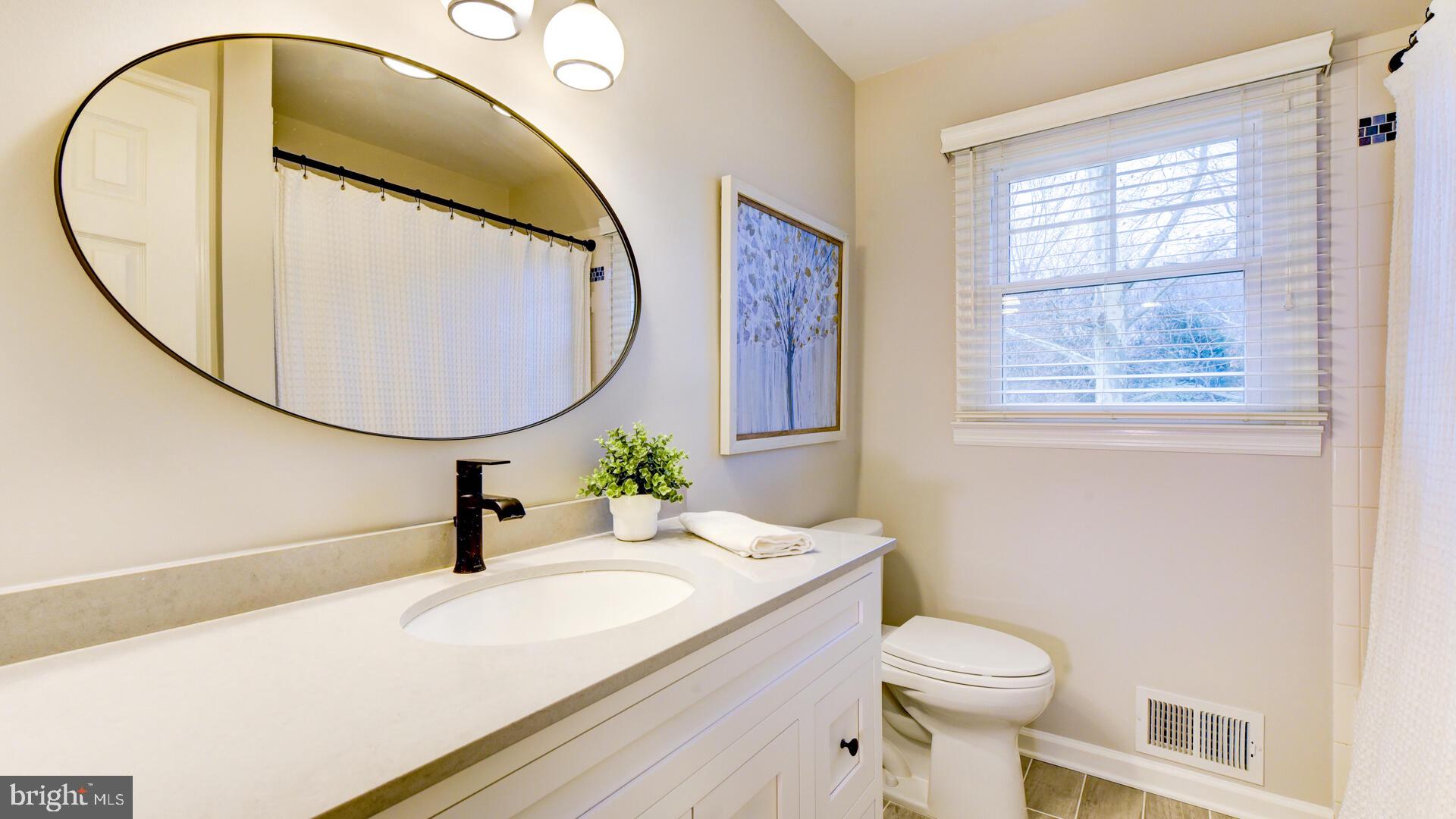 4 Sutton Lane Princeton Junction, NJ 08550 - Photo 29 of 39 Bathroom