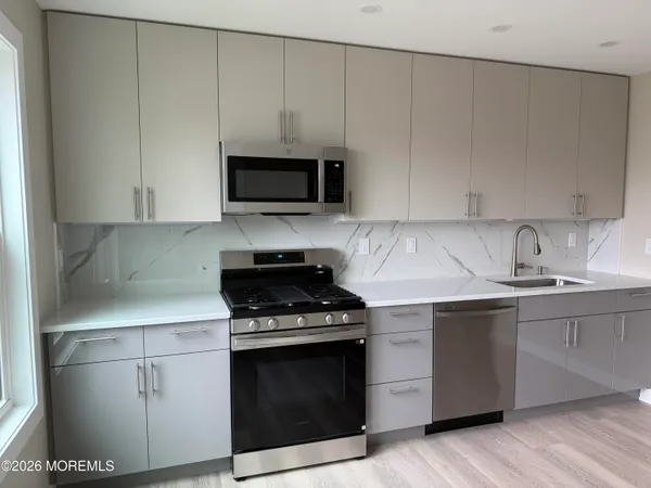 $2,800 | 4 Beachway Avenue, Unit 9, Keansburg, NJ 07734