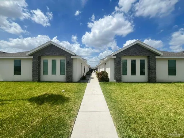 $1,100 | 5701 Swallow Avenue, Unit 3, Mission, TX 78573