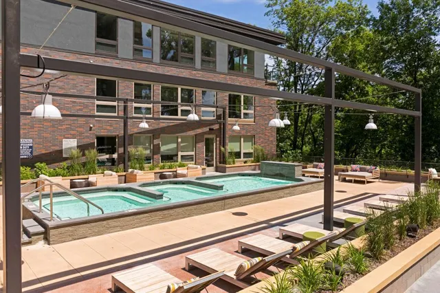 $4,900 | 2622 West Lake Street, Unit 609, Minneapolis, MN 55416