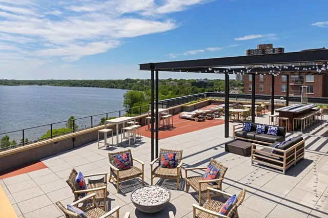 $4,900 | 2622 West Lake Street, Unit 609, Minneapolis, MN 55416