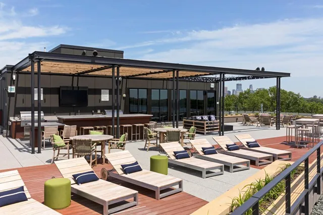 $4,900 | 2622 West Lake Street, Unit 609, Minneapolis, MN 55416