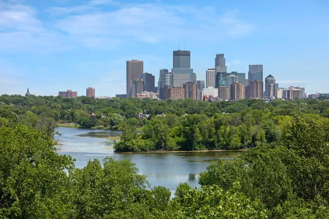 $4,900 | 2622 West Lake Street, Unit 609, Minneapolis, MN 55416