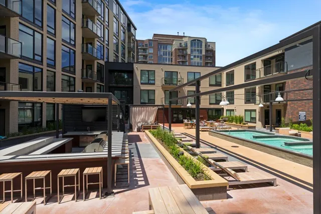 $4,900 | 2622 West Lake Street, Unit 609, Minneapolis, MN 55416