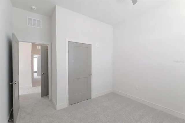 $3,950 | 1420 Lakefront Drive, Unit TH111, Sarasota, FL 34240