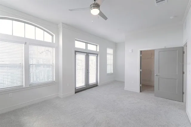 $3,950 | 1420 Lakefront Drive, Unit TH111, Sarasota, FL 34240