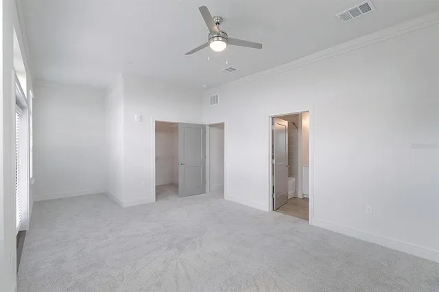 $3,950 | 1420 Lakefront Drive, Unit TH111, Sarasota, FL 34240