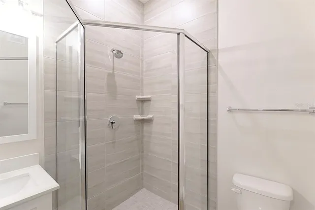 $3,950 | 1420 Lakefront Drive, Unit TH111, Sarasota, FL 34240