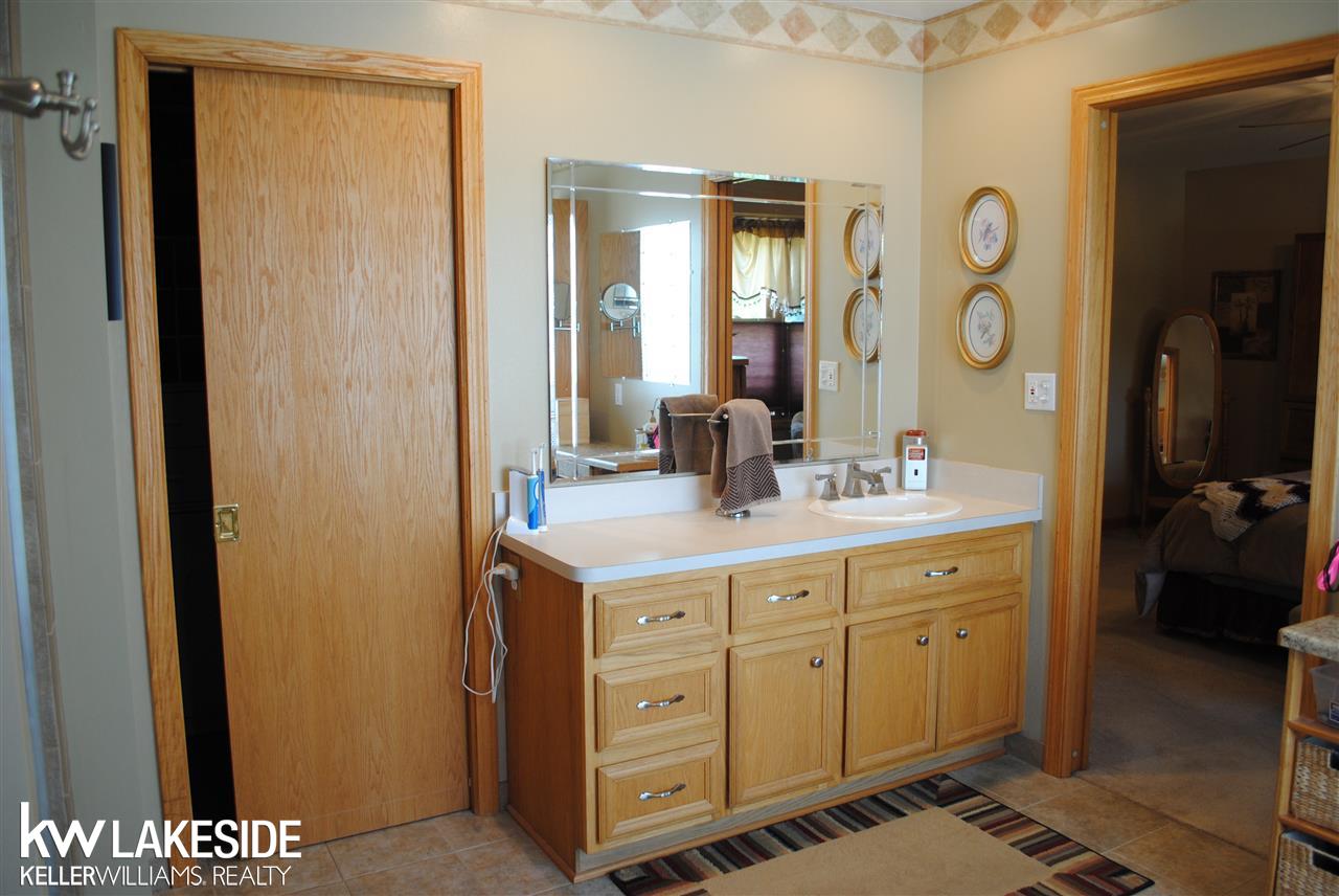 17797 26 Mile Road Ray, MI 48096 - Photo 29 of 44 31292123-28.JPG