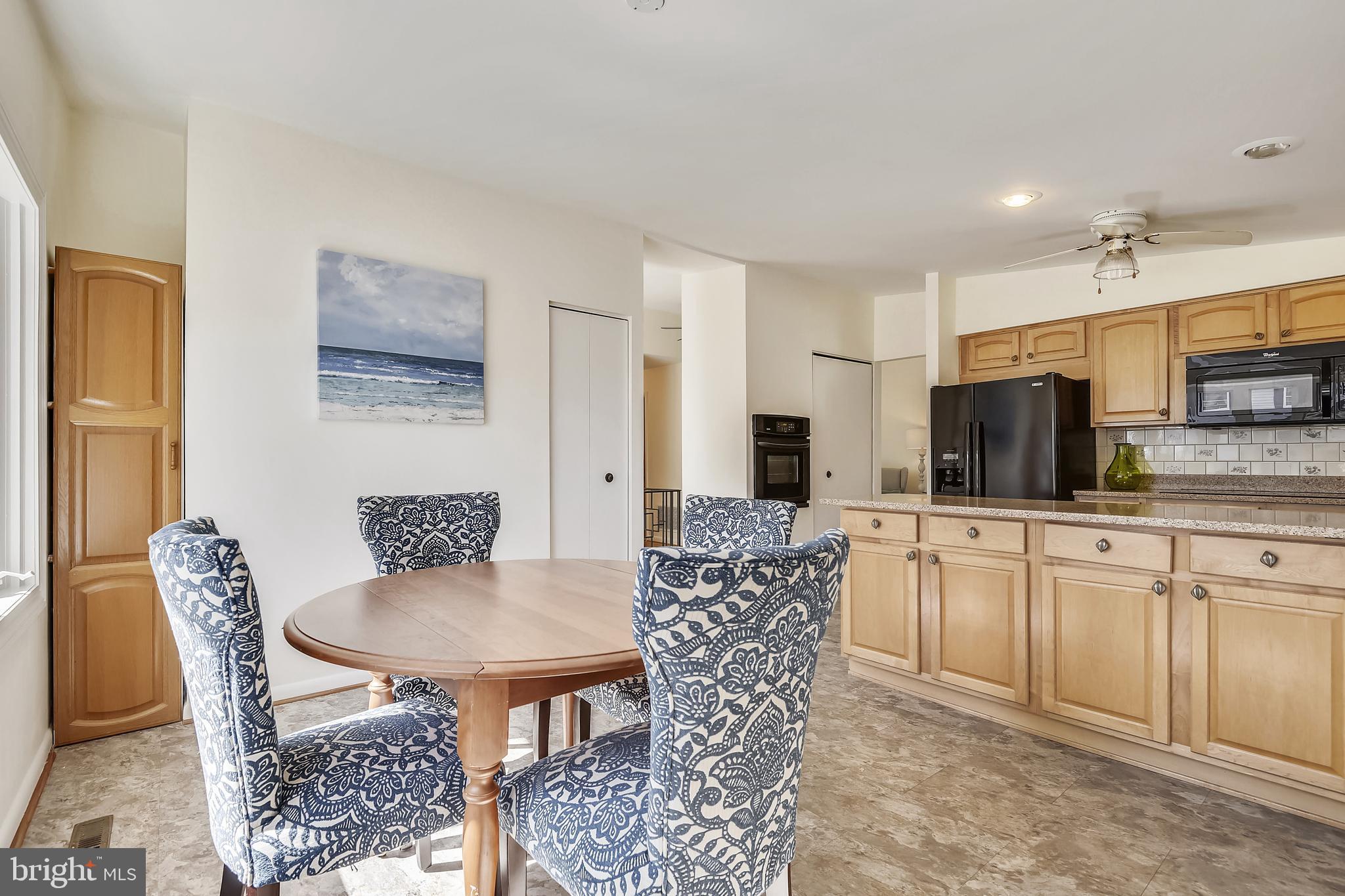 222 Rickswood Road Lutherville-Timonium, MD 21093 - Photo 6 of 34 Bright Eat-in Kitchen