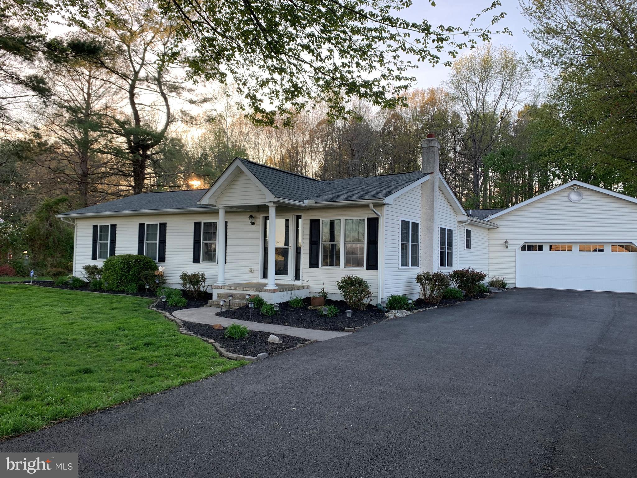 3457 Leipsic Road Dover, DE 19901 - Photo 1 of 18 Front of home