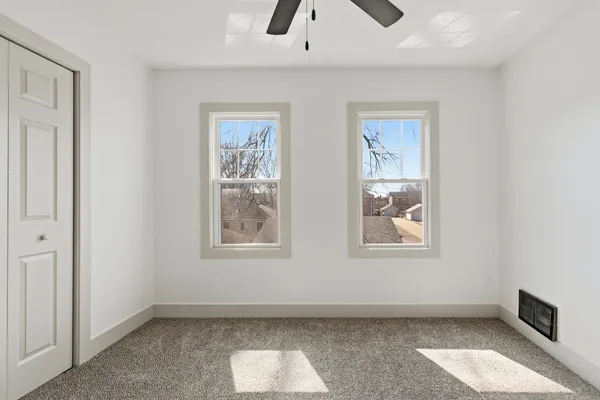 $179,900 | 4118 10th Avenue, Moline, IL 61265