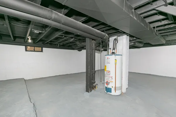 $179,900 | 4118 10th Avenue, Moline, IL 61265