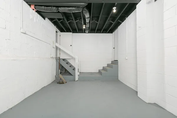 $179,900 | 4118 10th Avenue, Moline, IL 61265