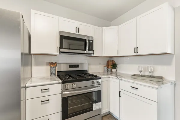 $179,900 | 4118 10th Avenue, Moline, IL 61265