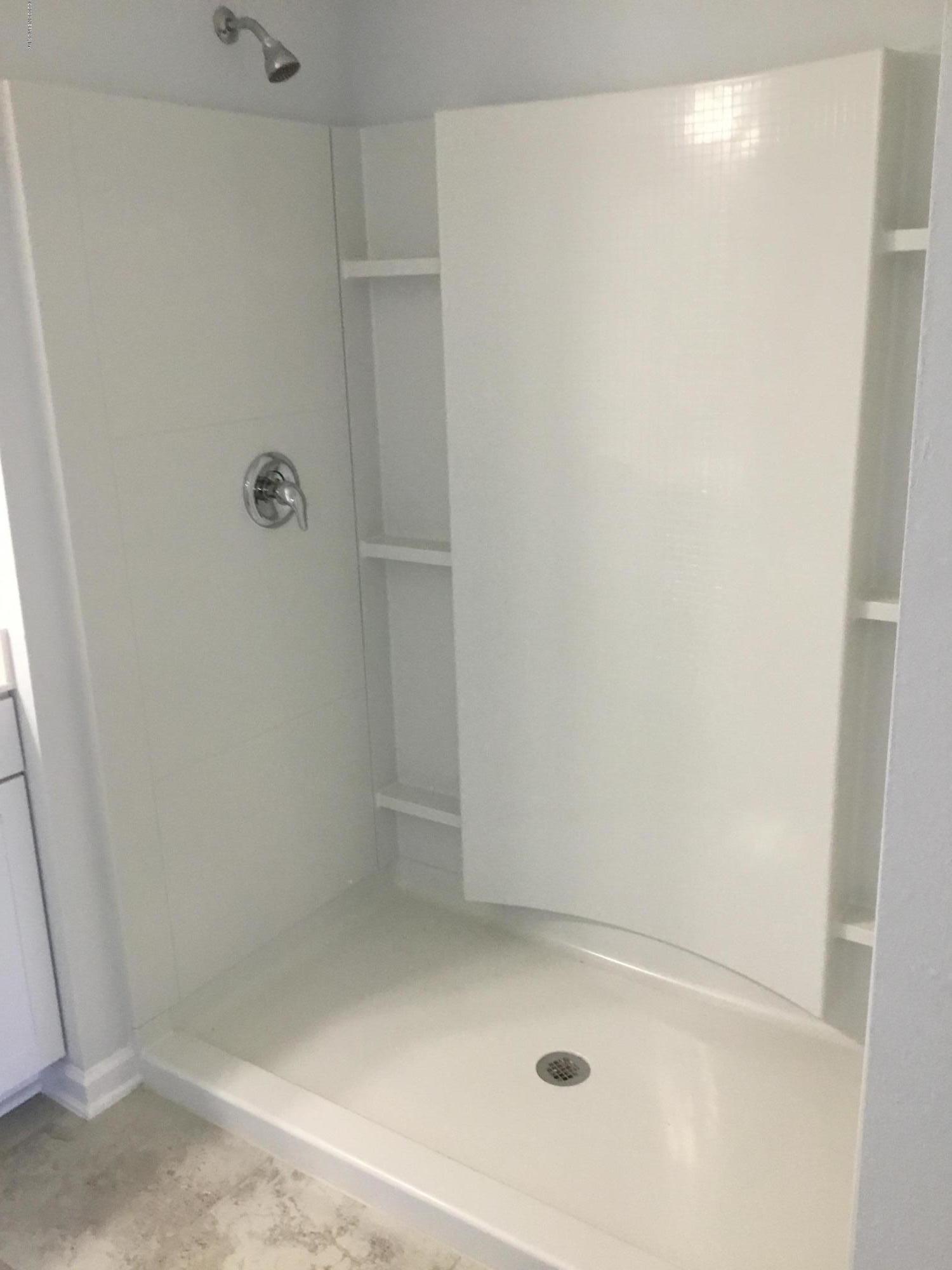 1783 Boston Commons Way Jacksonville, FL 32221 - Photo 11 of 26 shower