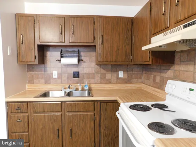 $1,550 | 205 Moore Drive, Berryville, VA 22611